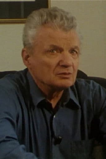 Portrait of Miki Muster